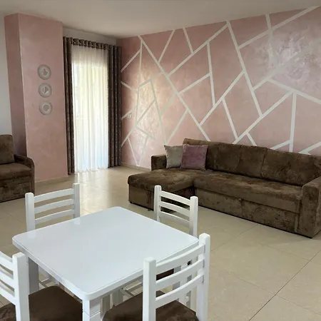 Ξενοδοχείο με διαμερίσματα Megan - Floor 3 3*