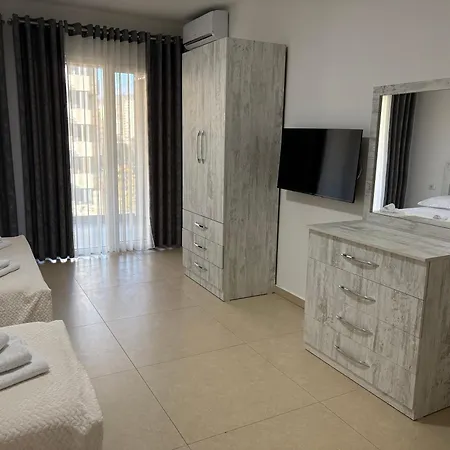 Megan - Floor 3 Ξενοδοχείο με διαμερίσματα 3*