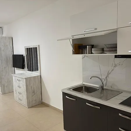 Megan - Floor 3 Ξενοδοχείο με διαμερίσματα 3*