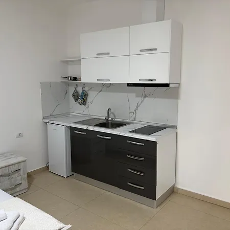 Megan - Floor 3 Ξενοδοχείο με διαμερίσματα 3*