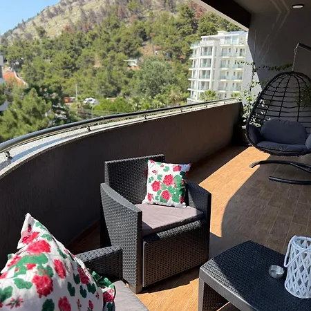 Megan - Floor 3 3* Shëngjin