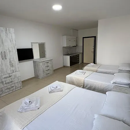Megan - Floor 3 Apartmanhotel Shëngjin